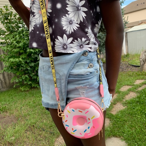 Pink Donut Bag - Picture 2 of 3